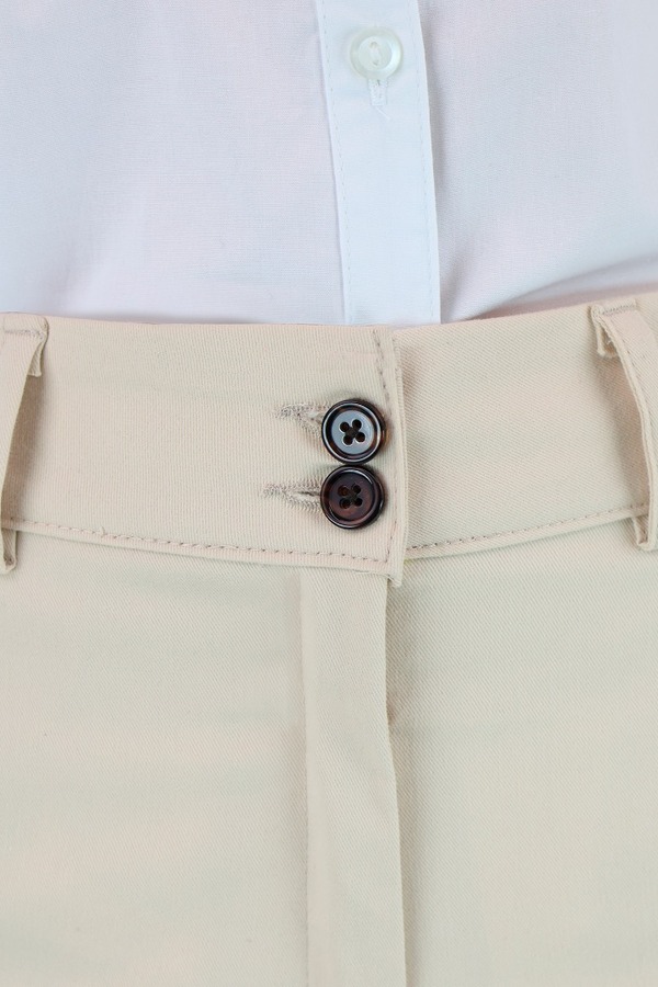 Pantalones De Vestir Color Arena Con Bolsas Para Mujer